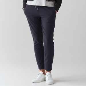 Classic Lululemon On the Fly Pants Navy 4